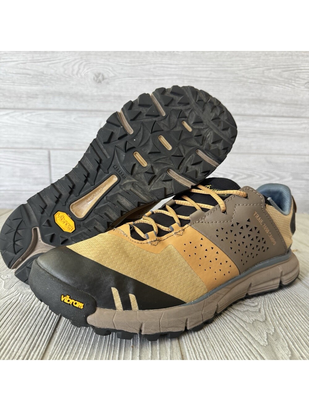 Danner Trail 2650 Campo Hiking Shoes Men’s Size 11.5 Brown Blue Vibram Trail